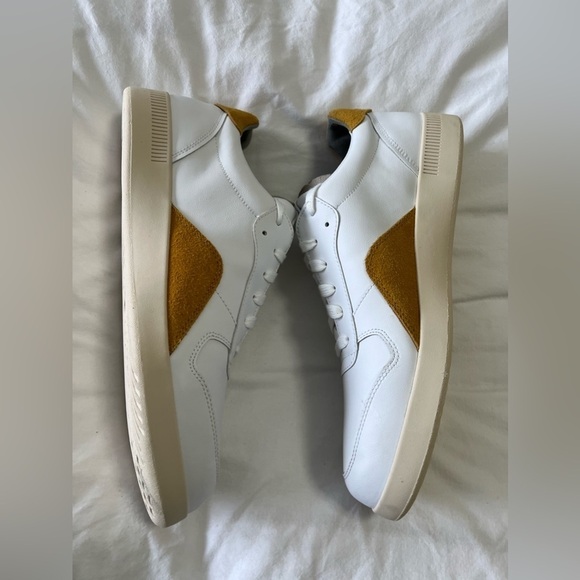 Everlane ReLeather Court Sneaker | White/Mustard Size W/14 M/12 New main image 5